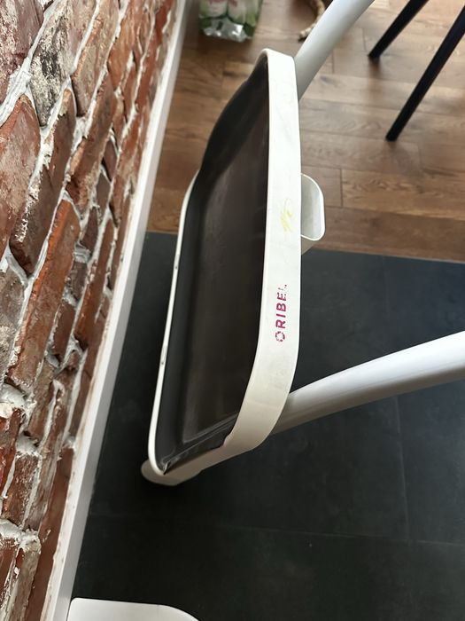 Super wygodne krzeselko do karmienia Oribel