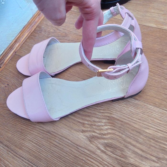 Розовые натуральная кожа лак пудровые босоножки сандали 37 - 38 размер