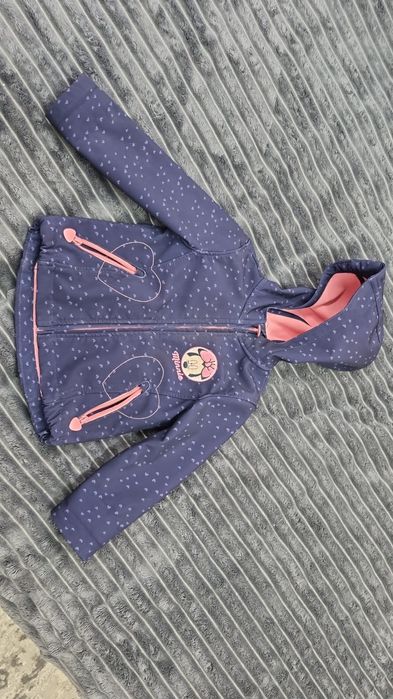 Продам куртку у розмірі 92см