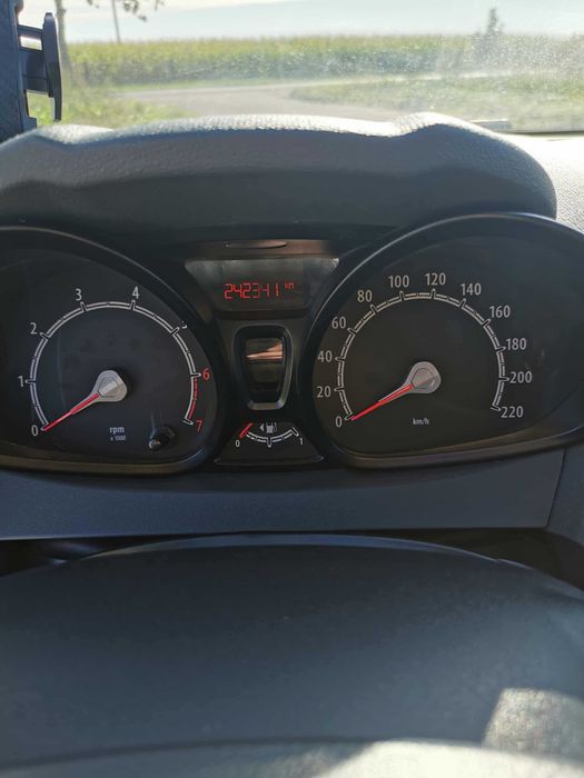 Ford Fiesta , 1.2 Benzyna 2010r, Podgrzewana szyba  Podgrzewane fotele