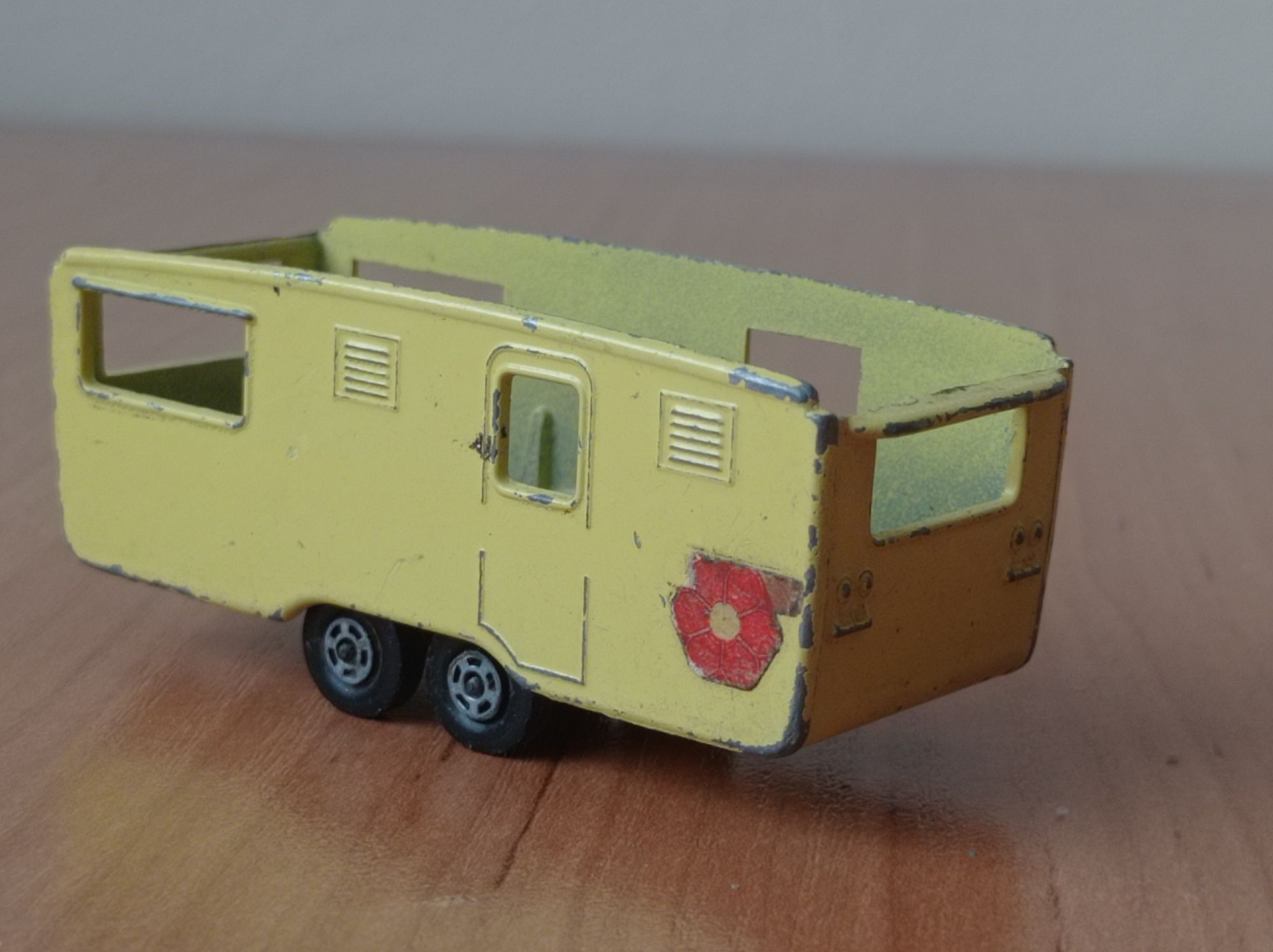 Lesney model Matchbox Caravan 1970rok metalowy