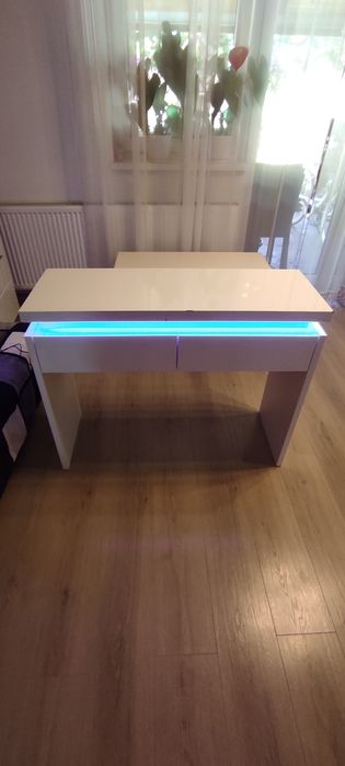 Konsola LED Baita cosmos biały połysk 100x80