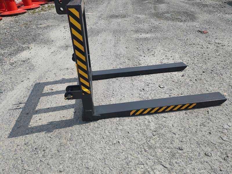 Widły do palet PALECIAK na tył TUZ na podnośnik 1200 kg URSUS ZETOR