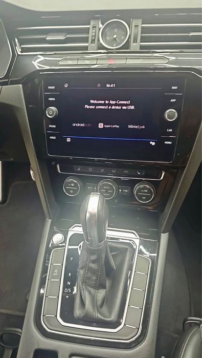 VW Arteon 2.0 TDI R-Line DSG Diesel · 2019 · 108936 km