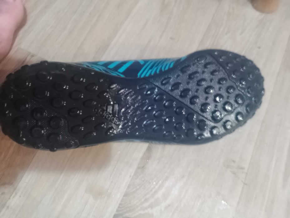 Сороканіжки адідас