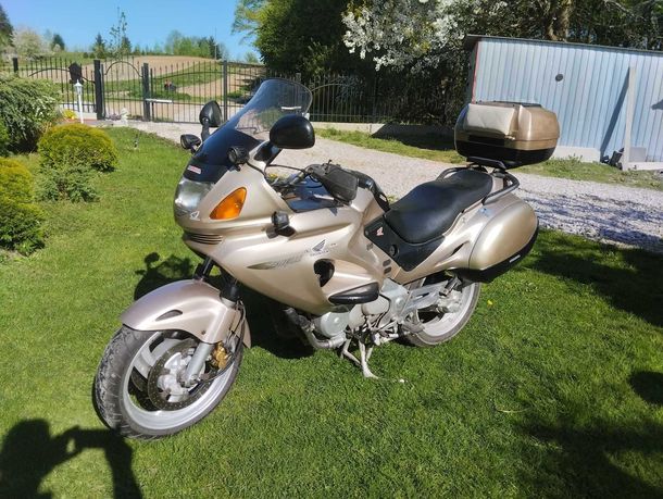 Motor Honda Deauville 650 ccm