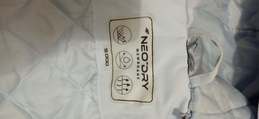 Kurtka narciarska 4F S ( M ?) damska zimowa membrana 5000