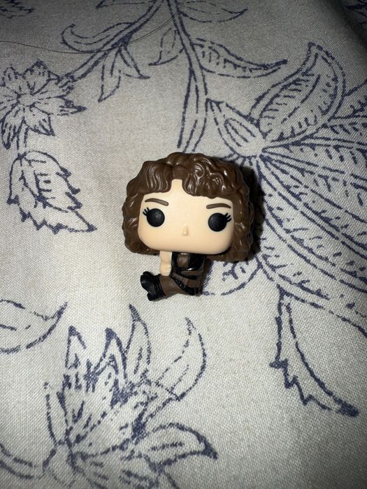 Kinder funko pops stranger things