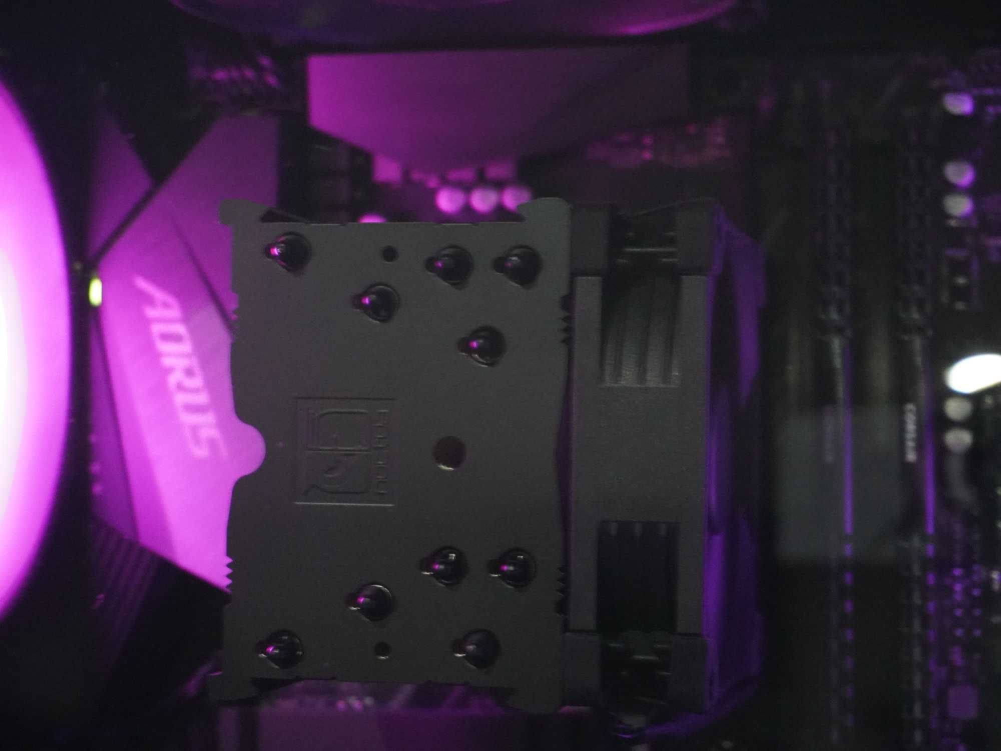 Asus Strix Geforce GTX 1070Ti / Ryzen 5 3600XT