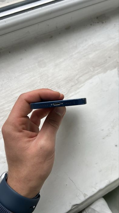 Продам IPhone 12 128gb neverlok