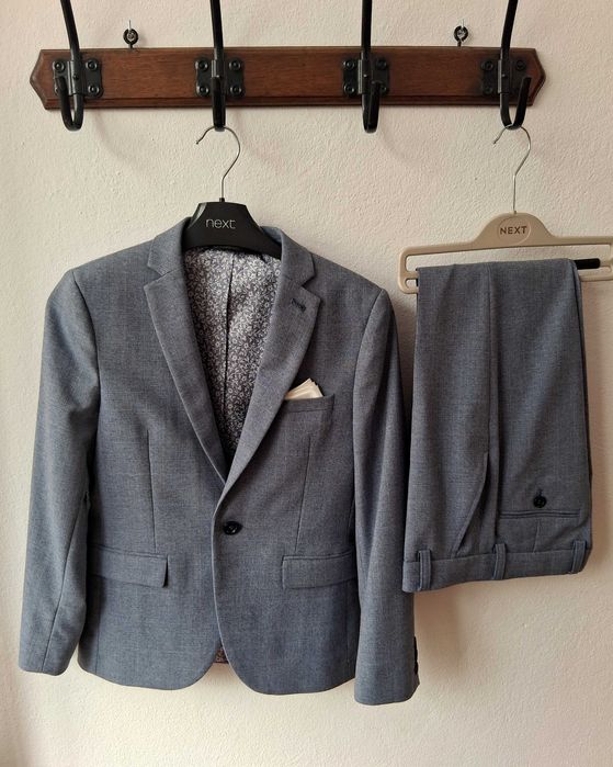 Fato azul claro para menino de 10 - 11 anos