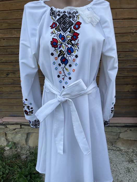 Вишите плаття дуже гарне