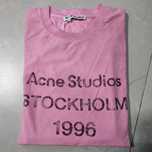 Продаю футболки acne studios stockholm.