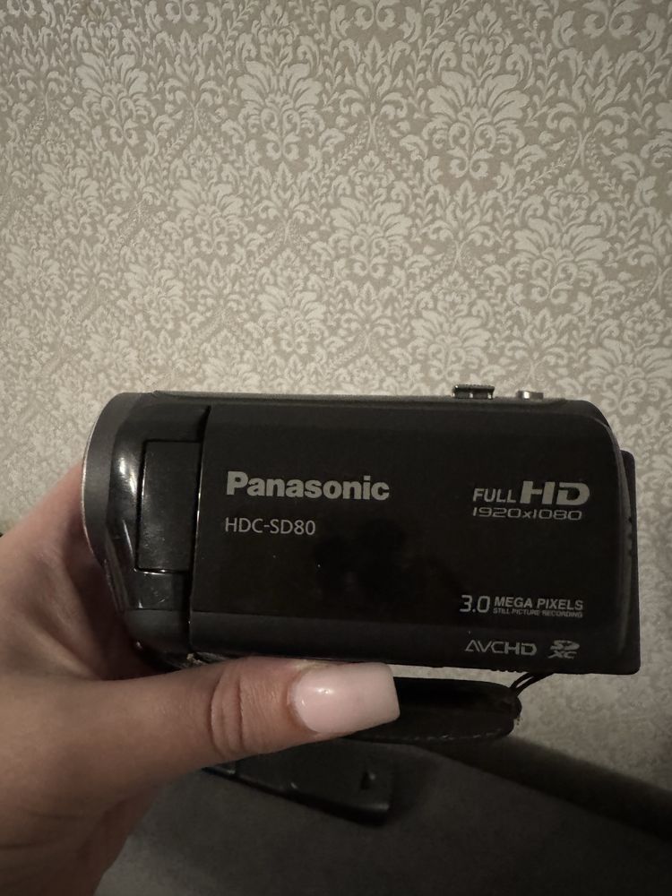 Відеокамера Panasonic HC -SD80