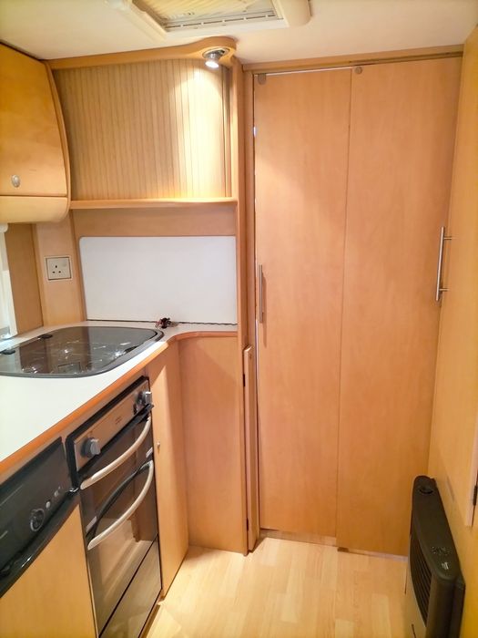 /Caravana,Cama fixa,suite/Impecável,levo ao local