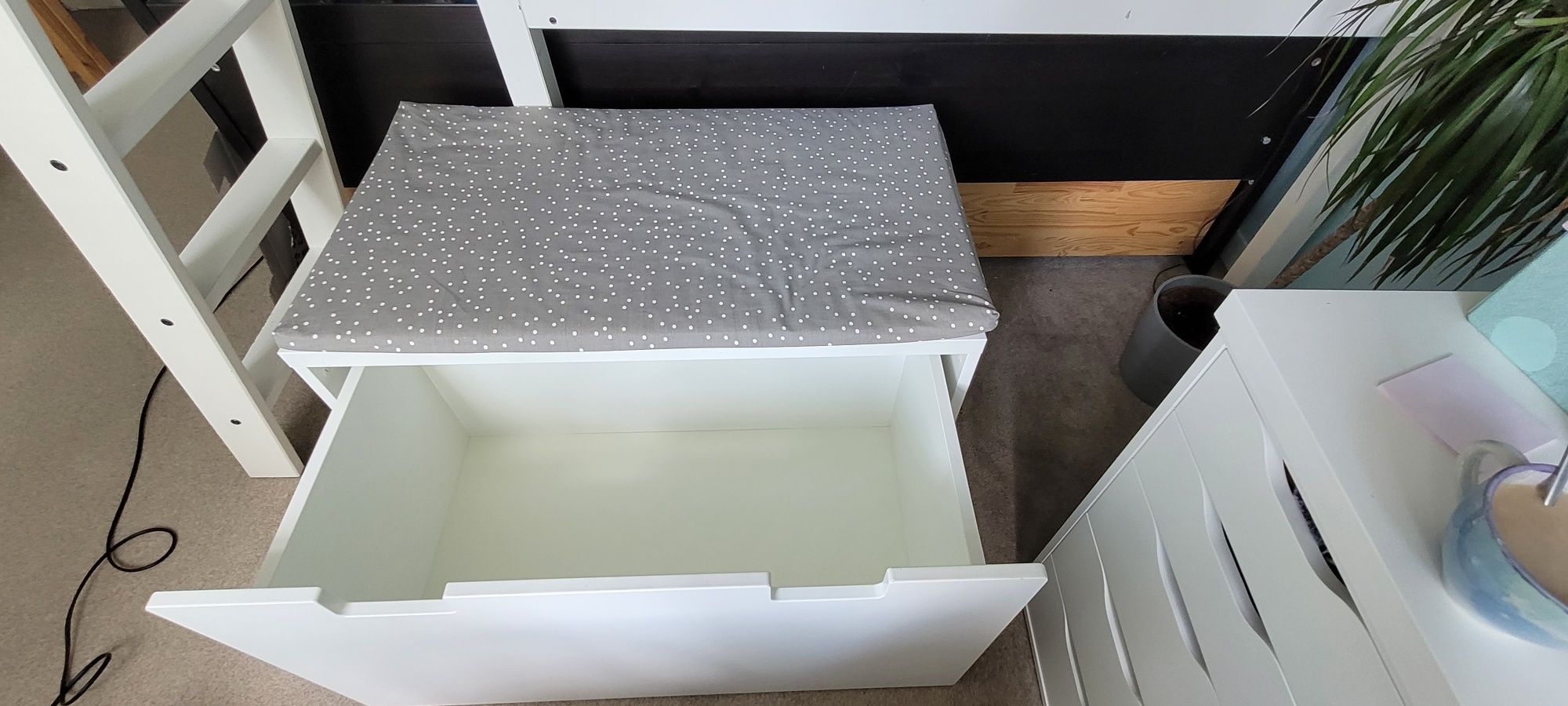 Skrzynia SMASTAD Ikea ławka z pojemnikiem
