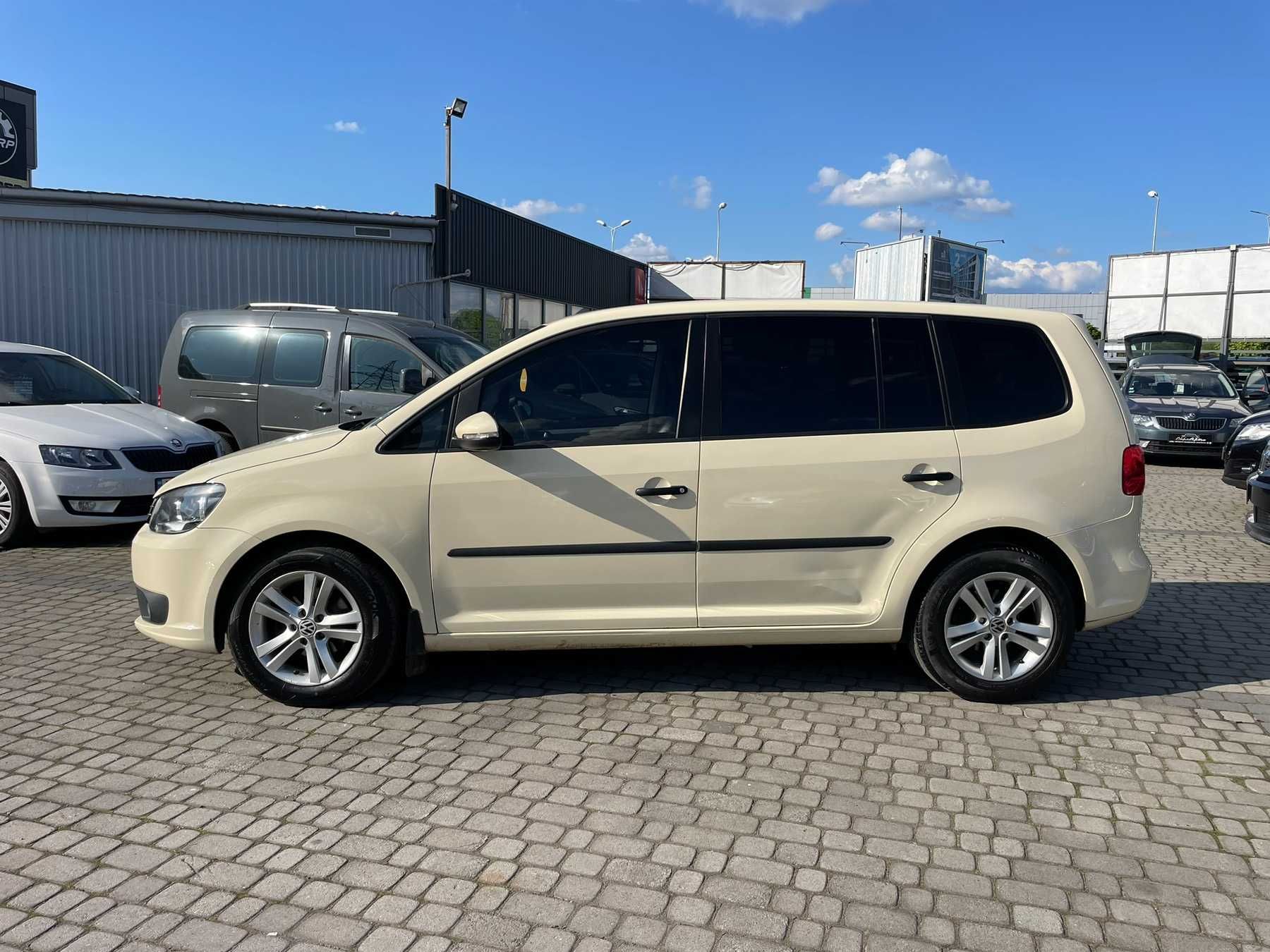 Volkswagen Touran 2014