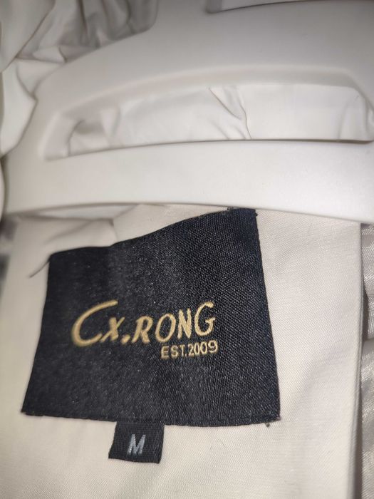 Пуховик на зиму дуже гарний та зручний