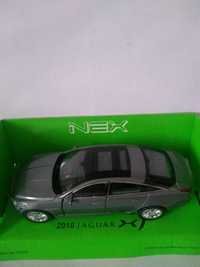 2010 Jaguar XJ ,Welly autko metalowo-plastikowe ,