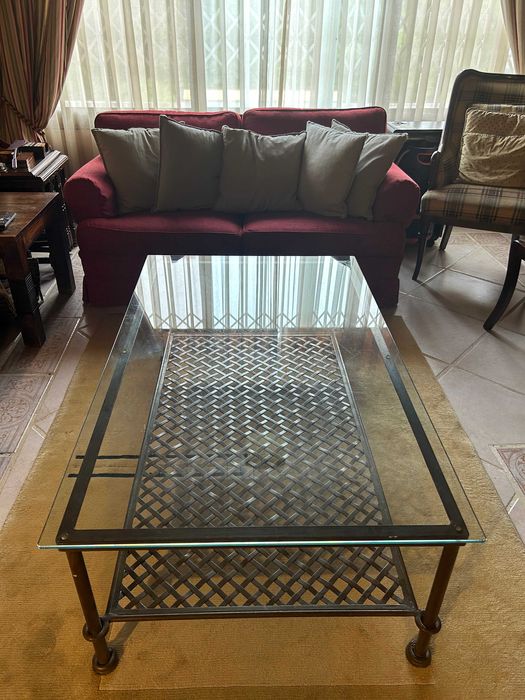 Mesa de Centro de Ferro e Vidro