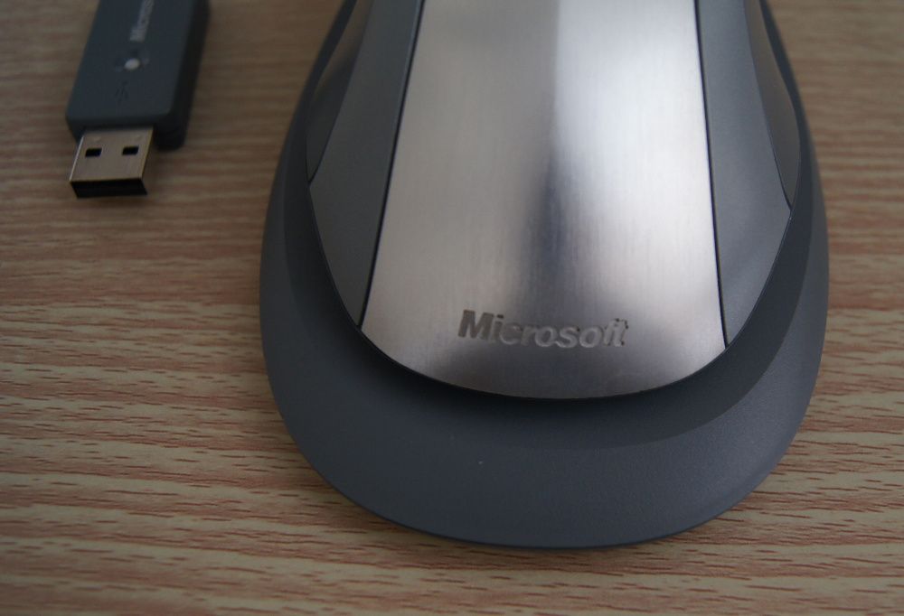 Rato wireless Microsoft 8000 com carregador