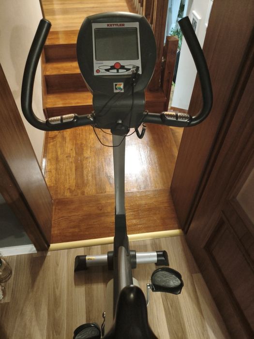 Rower stacjonarny marki Kettler ergometr