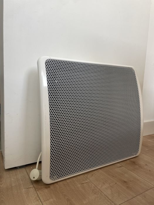 Radiador elétrico de parede 750W