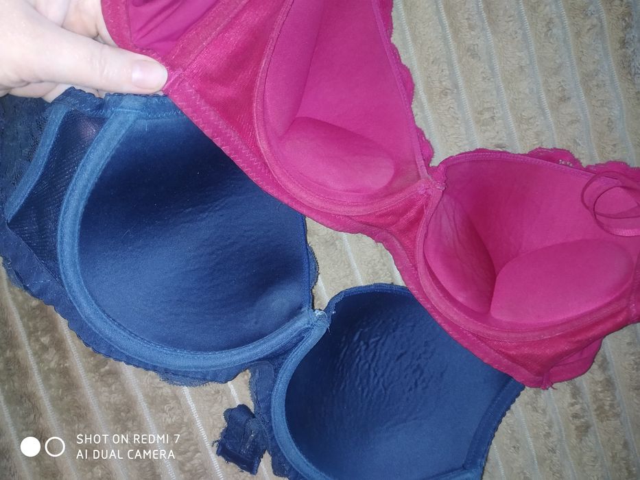 Шикарні бюстгальтери 4 р,обьем 85см -90