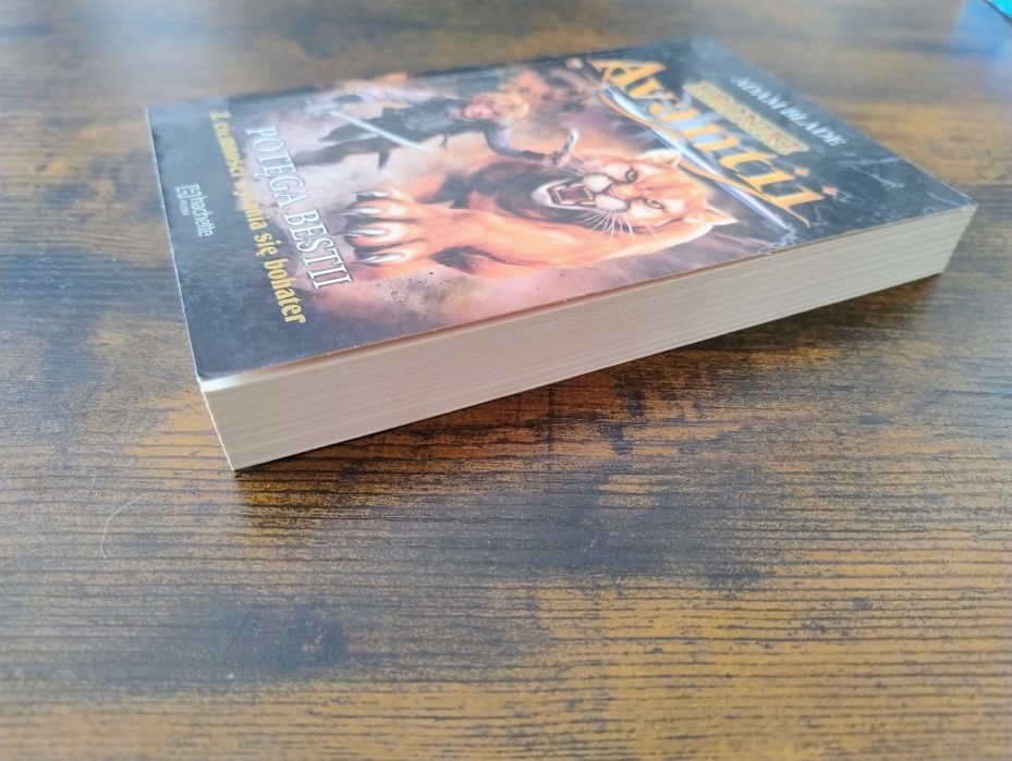 Potęga bestii - kroniki Avanti - Adam Blade / fantazy