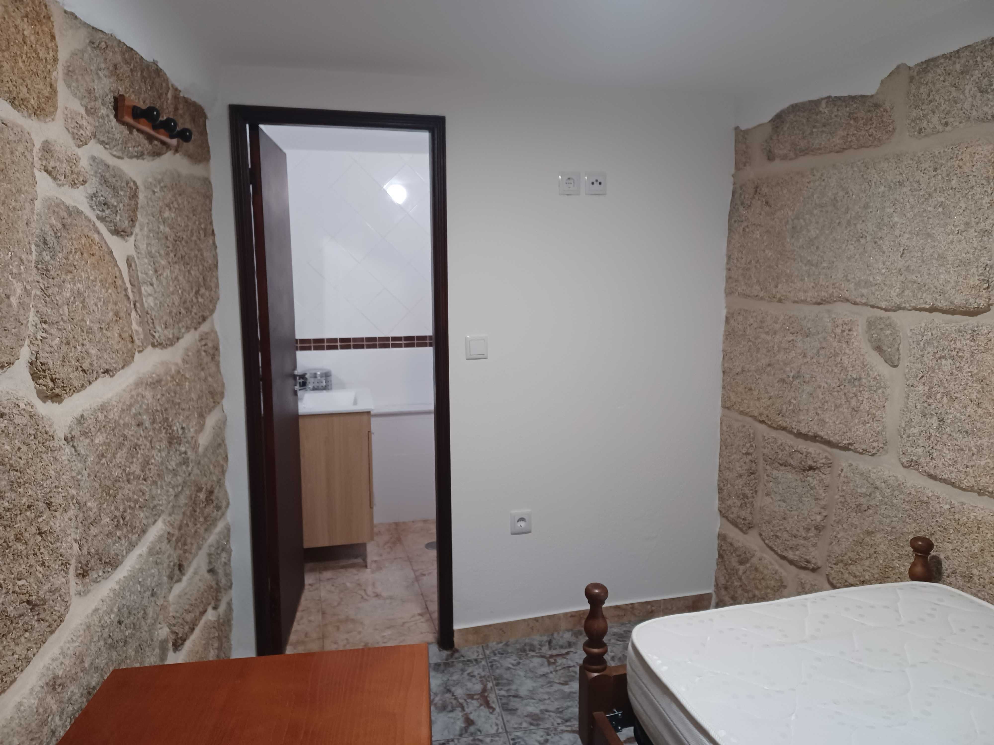 Quartos arrendar em Chaves perto Escola Superior