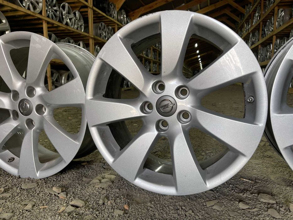 Оригінал Opel Astra 5/115 R18 7.5j ET41 комплект стан супер