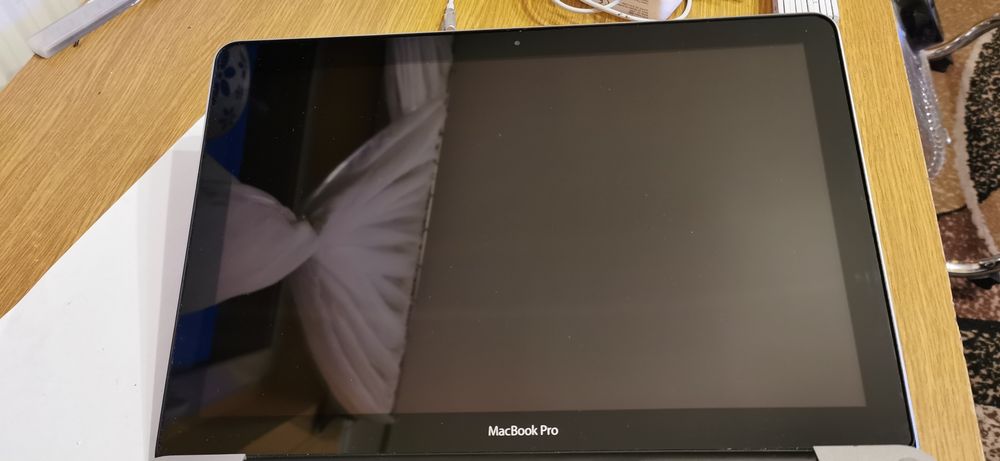 Laptop MacBok Pro