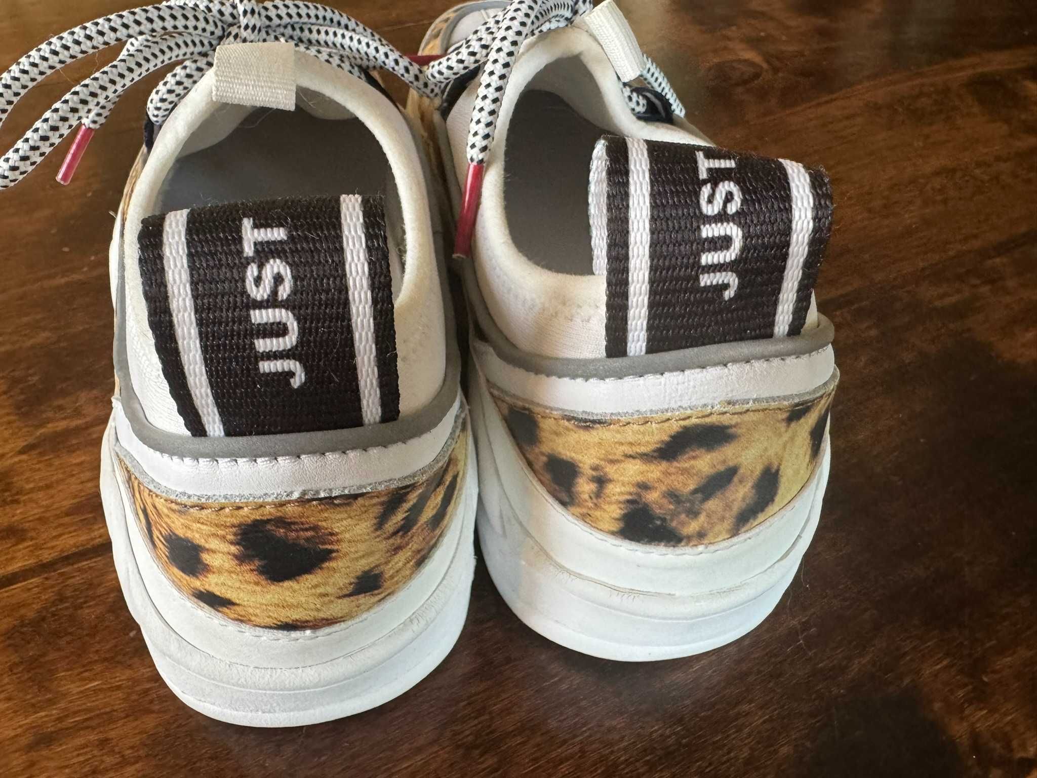 Piękne sneakersy Just Cavalli r.39 białe z panterką