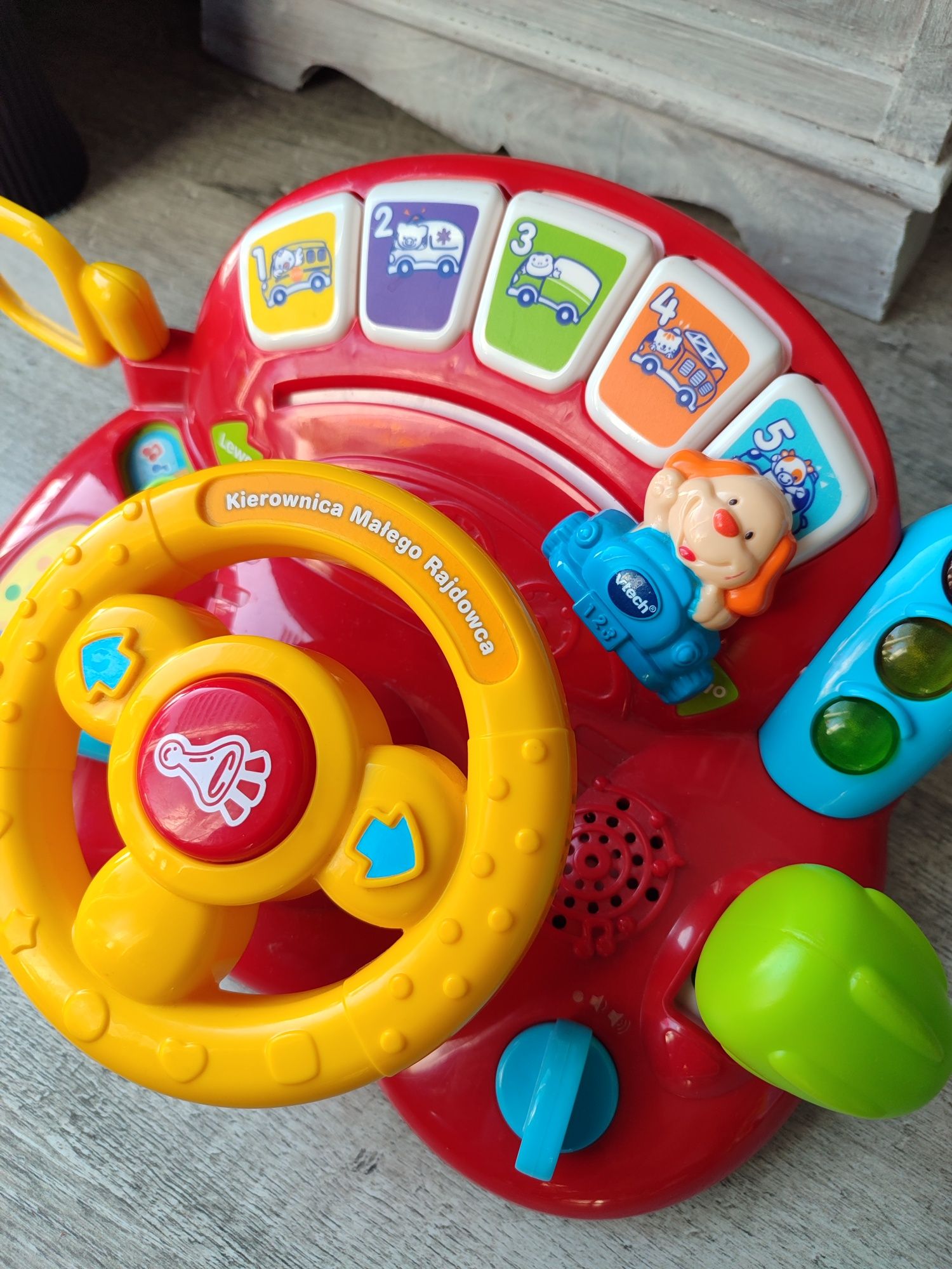 Zabawka kierownica małego rajdowcy VTech