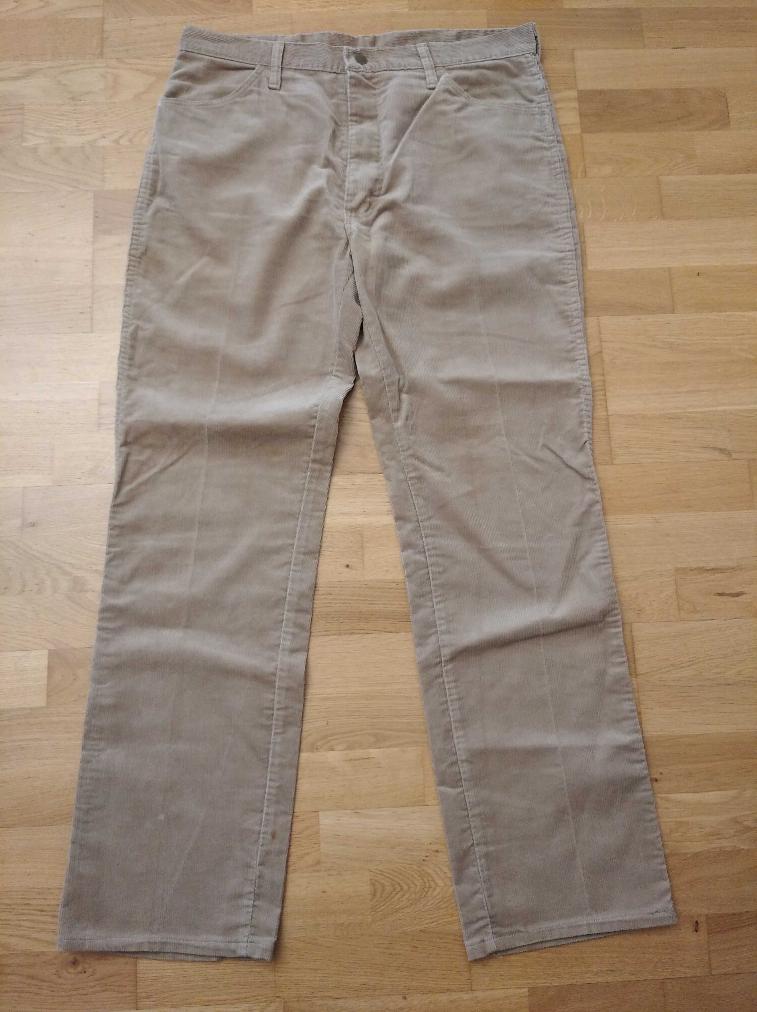 Spodnie męskie Rustler 36x32 długie sztruksowe beżowe