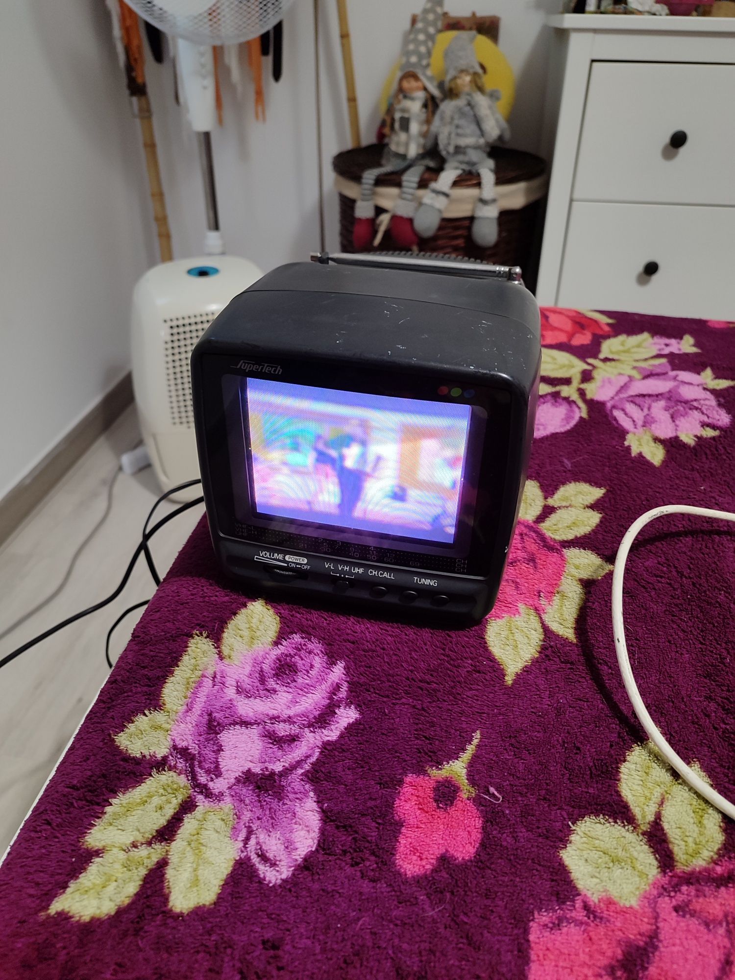 Televisão portátil 12v