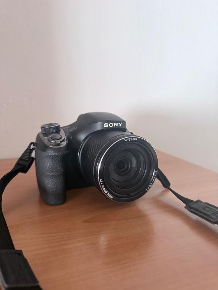 Camera Sony DSC-H400