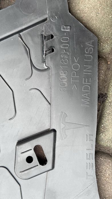 Захист заднього бампера tesla model s