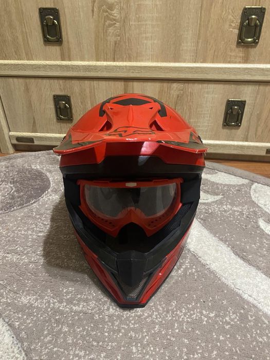 Продам ендуро шолом