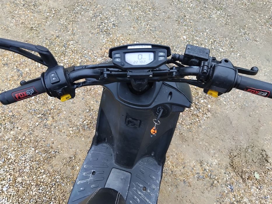 Peugeot Kisbee K1 2t zarejestrowany na gaźniku