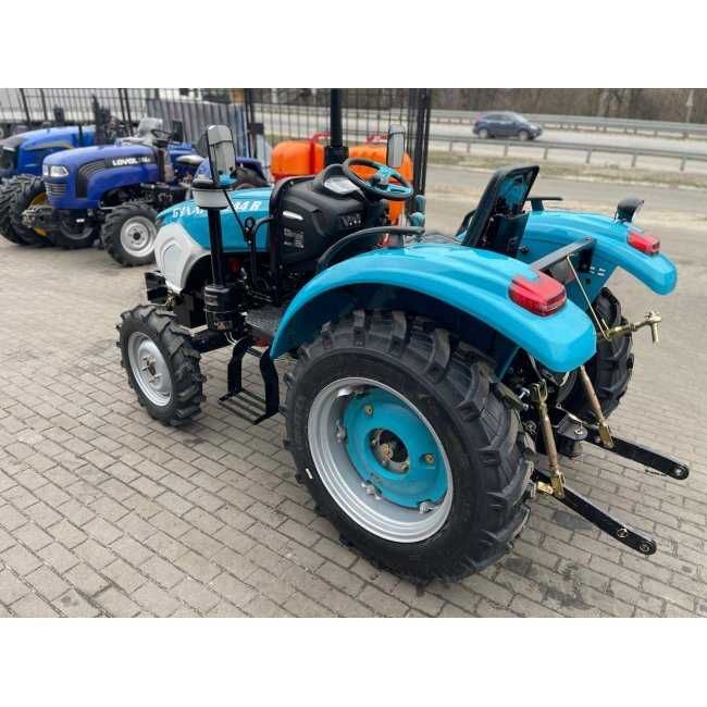 Трактор Булат 244 TY є моделі з реверсом