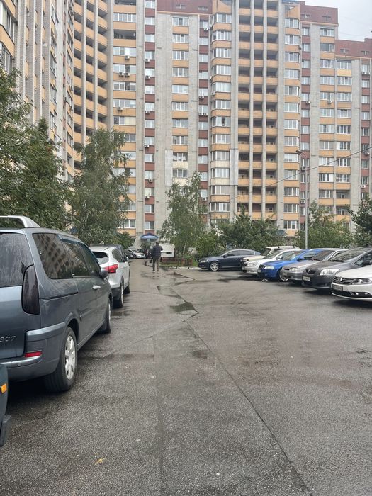 Простора 1к вартира, Алматинська, 39а