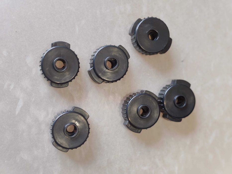 1 engate rápido para pratos  (tipo Tama QC8 quick-set cymbal)