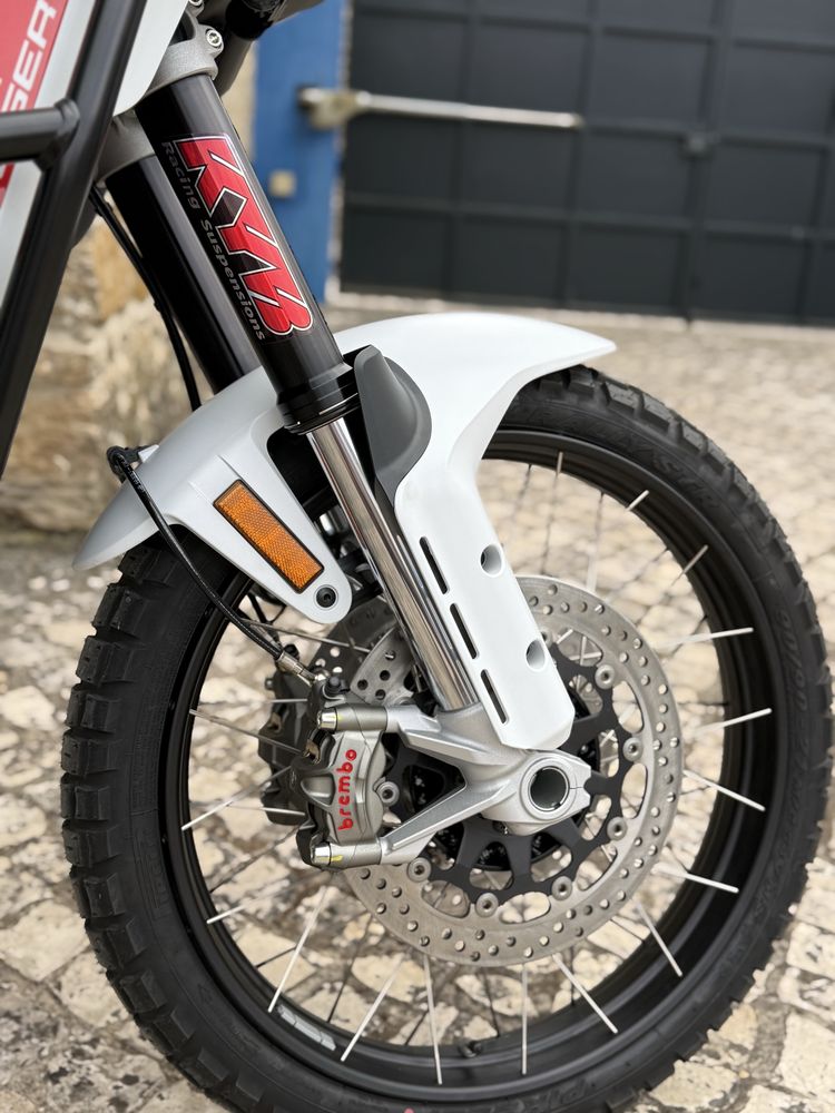 Ducati Desert X 07-2025 Nova