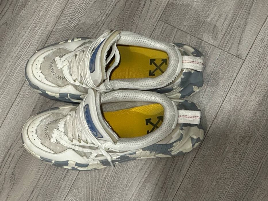 Кросовки Off-White Odsy 1000