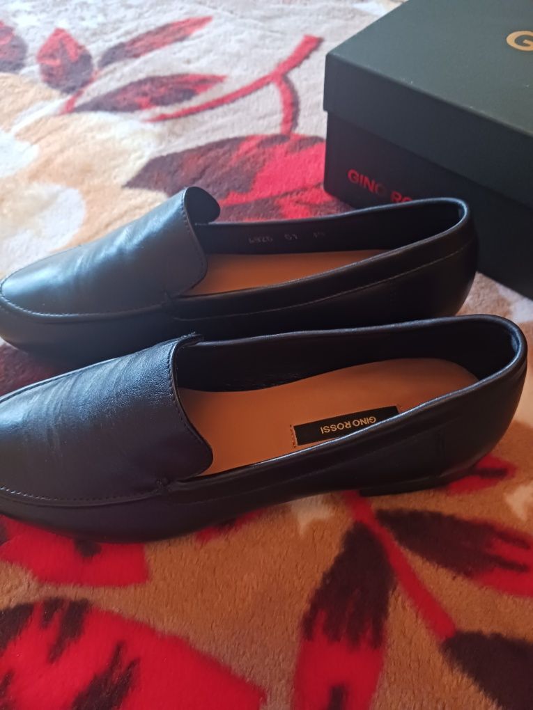Buty mokasyny  Gino Rossi rozmiar 39