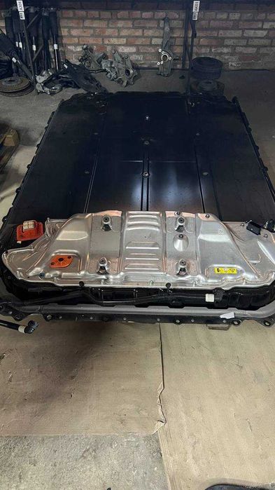 батарея під ремонт Tesla M3 75kWt