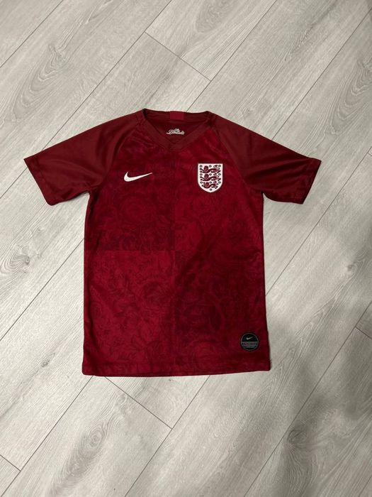 Продам футболку Англія