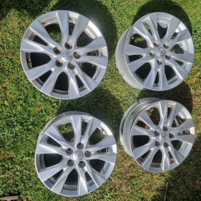 Alufelgi Toyota 15cali 5x114,3 wraz z czujnikami ciśnienia