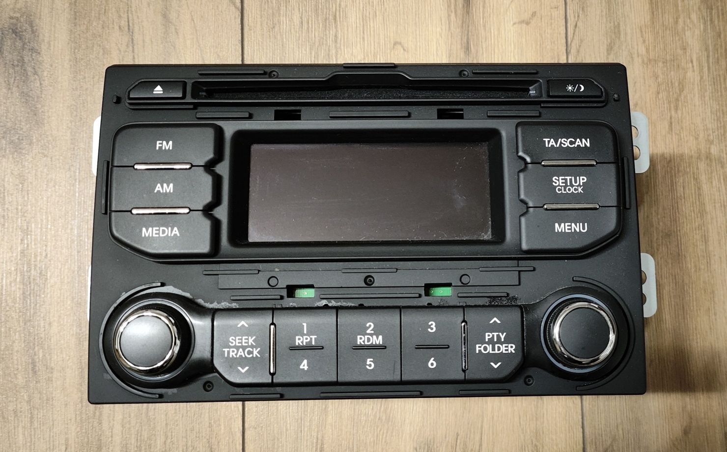 Radio z panelem Kia Rio 3 UB 14'